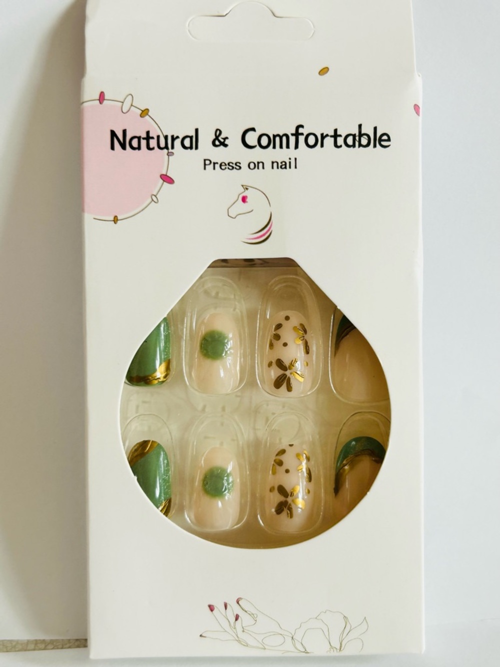 Natural & Comfortable Press-On Nails in Green and Nude